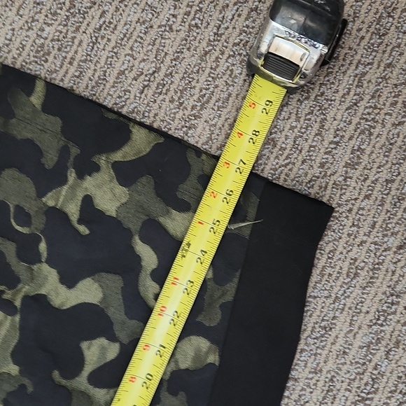 Maeve Camo Pencil Skirt Size 8 - Picture 11 of 16